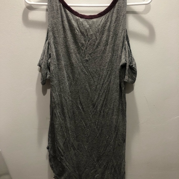 Gray Top with Kittens - Picture 1 of 2